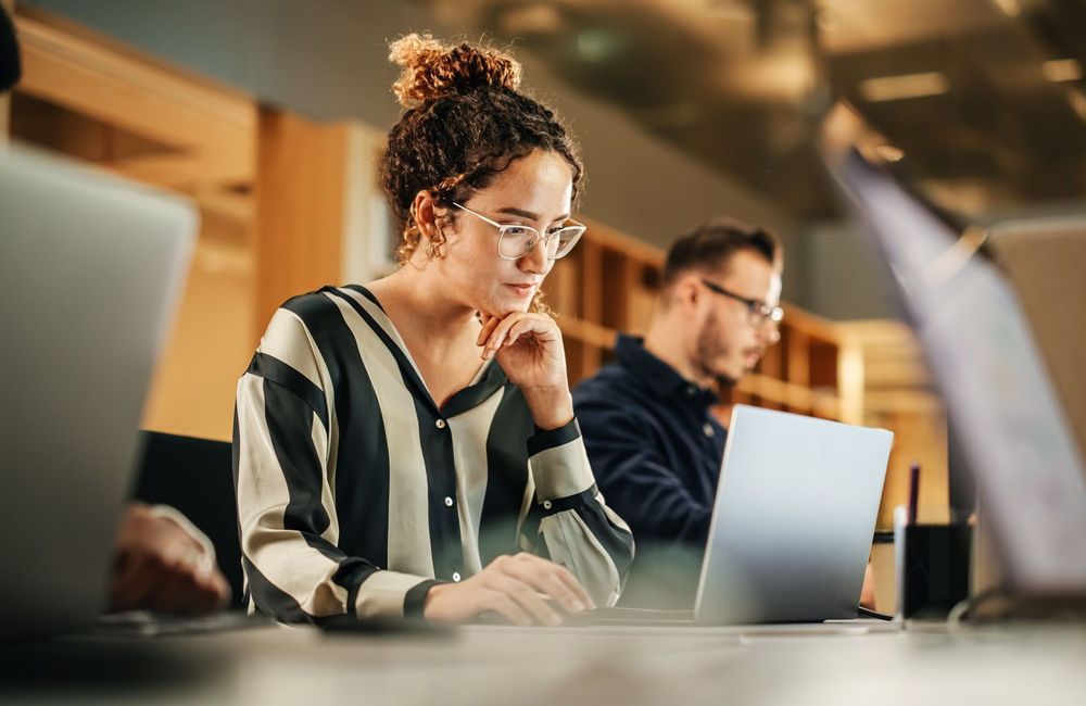 Les femmes salariées vont être plus augmentées que les hommes en 2025