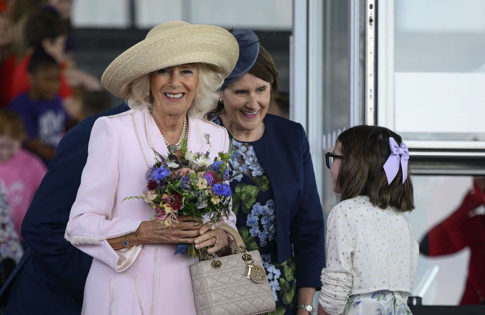 La reine Camilla, ses apparitions remarquées avec le sac préféré de Lady Diana