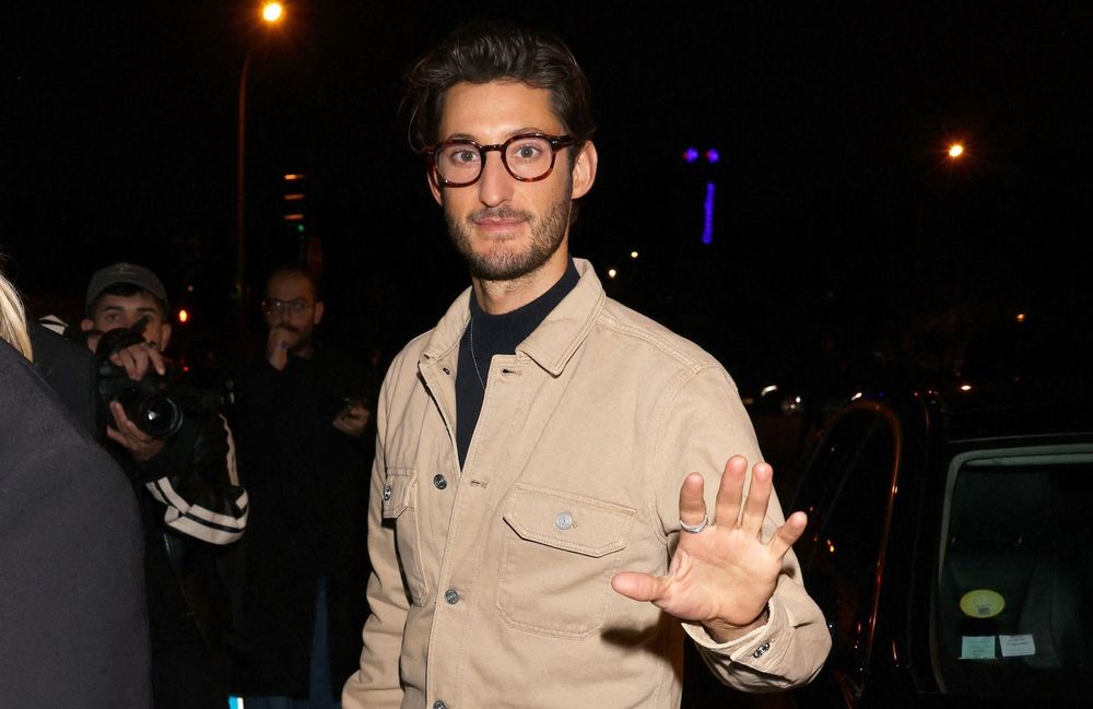 Pierre Niney partage un aperçu de son année 2024 pour célébrer la nouvelle année