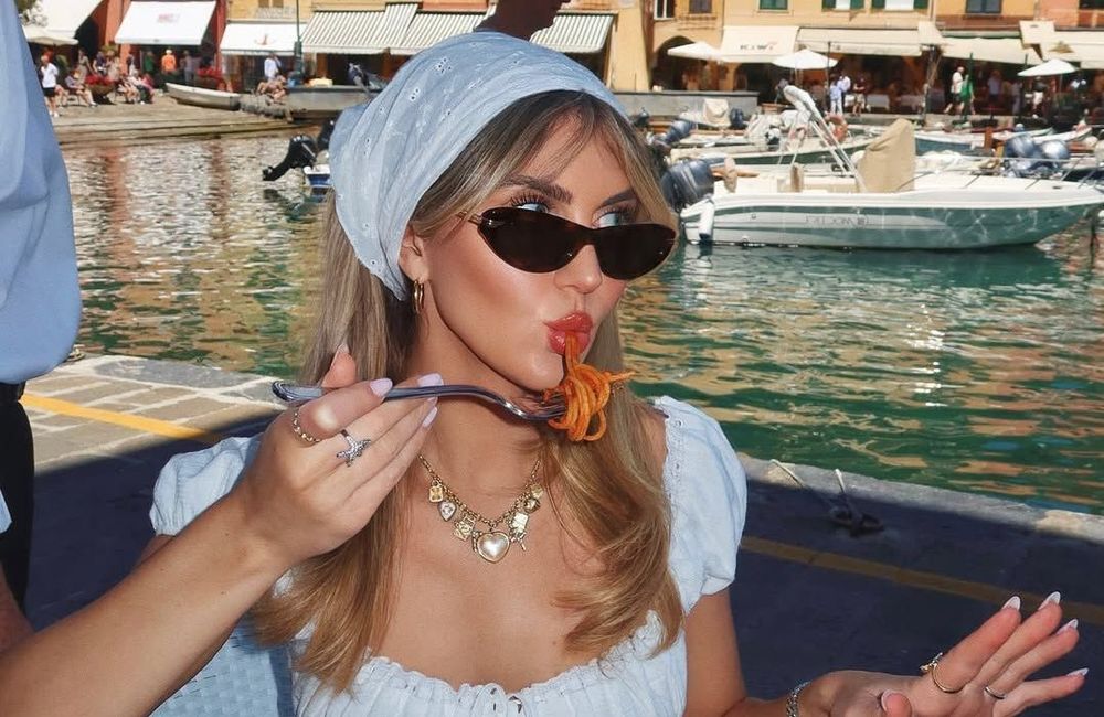Amalfi aesthetic : l’ultime tendance beauté qui réunit le meilleur de l’été 2025