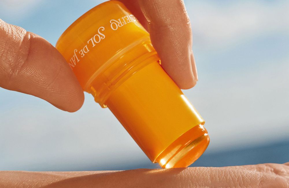 Le parfum en gelée : le nouveau geste beauté qui fait fureur sur les réseaux