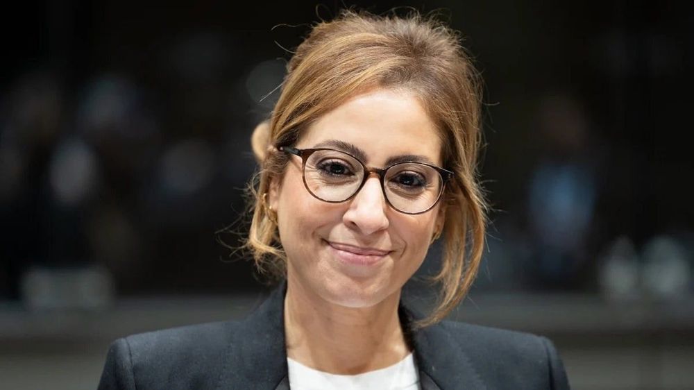 Léa Salamé dénuée d''humanité" et d'"empathie" ? La présentatrice se fait démonter sur Reddit, "Elle se fout des morts…