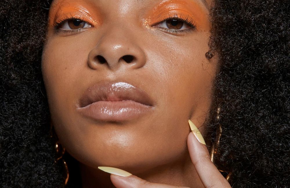 « Lemon drop martini », la manucure vitaminée que l’on verra partout cet été