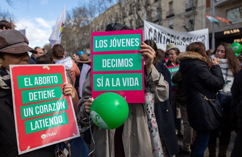 À Madrid, le palais du Sénat accueille un forum anti-avortement