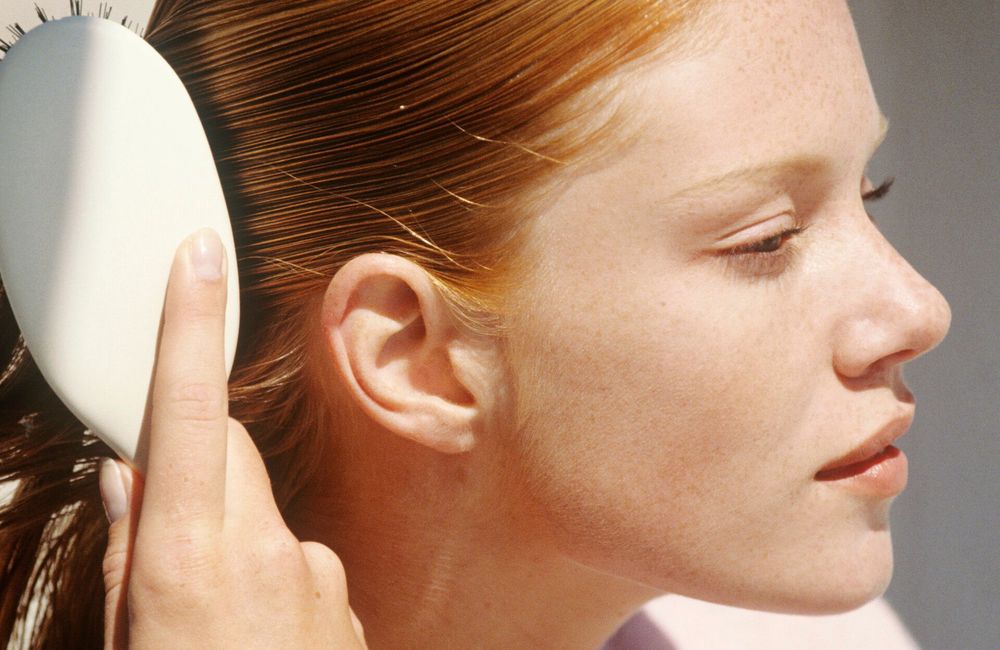 Cheveux clairsemés après 40 ans : l’une des causes surprenantes enfin dévoilée
