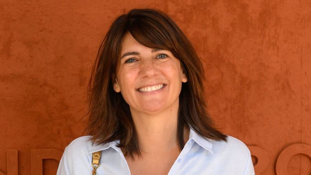 Très coquine, Estelle Denis se lâche avec Karine Le Marchand, un message olé-olé fuite : "Il ne lui manque que ça !"