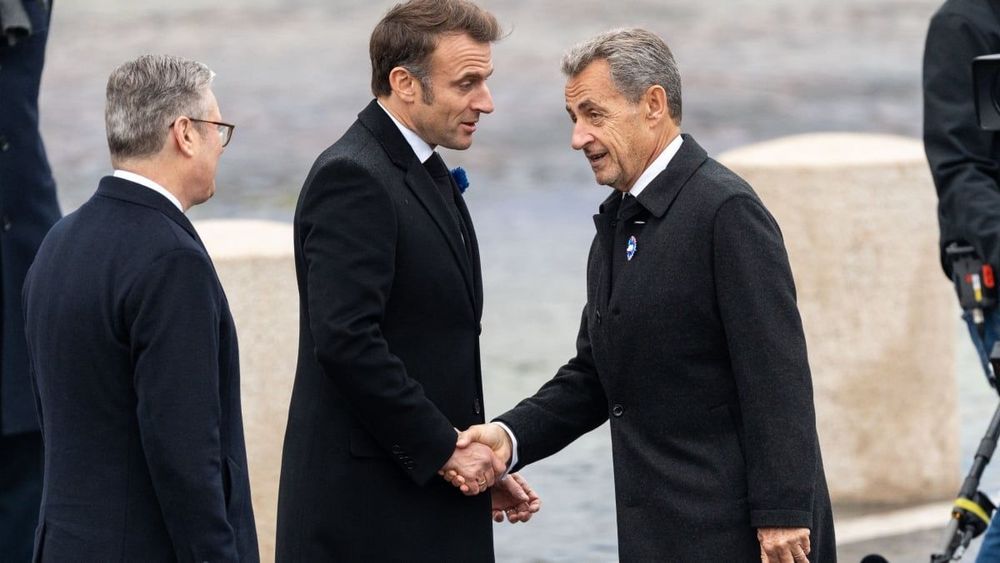 Macron reçoit Sarkozy avant la prison : "normal sur le plan humain"