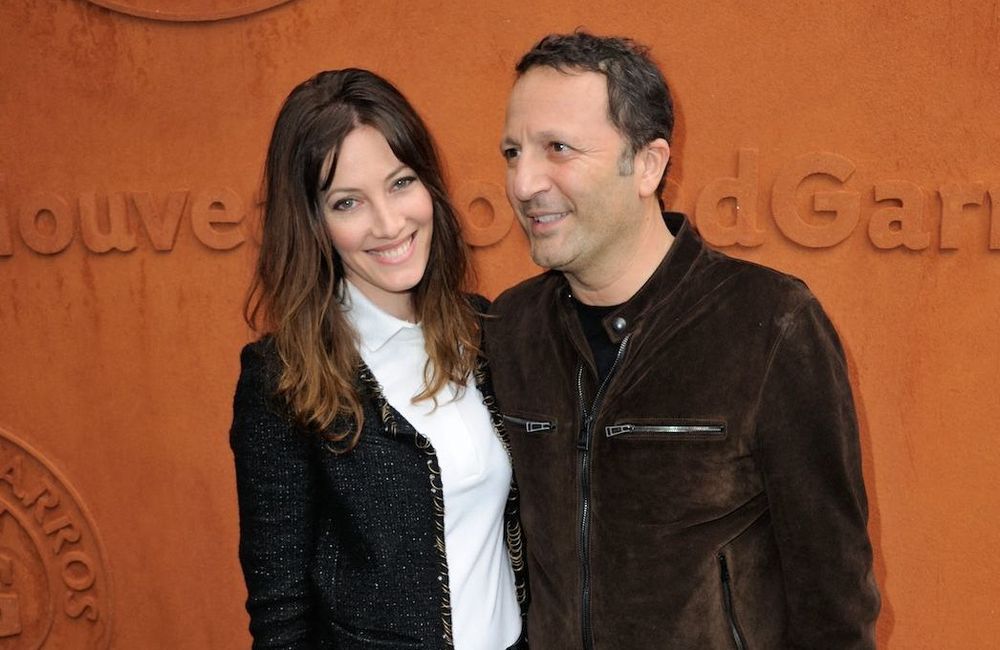 « Noces de coco » : Mareva Galanter dévoile d’adorables photos pour son anniversaire de mariage avec Arthur