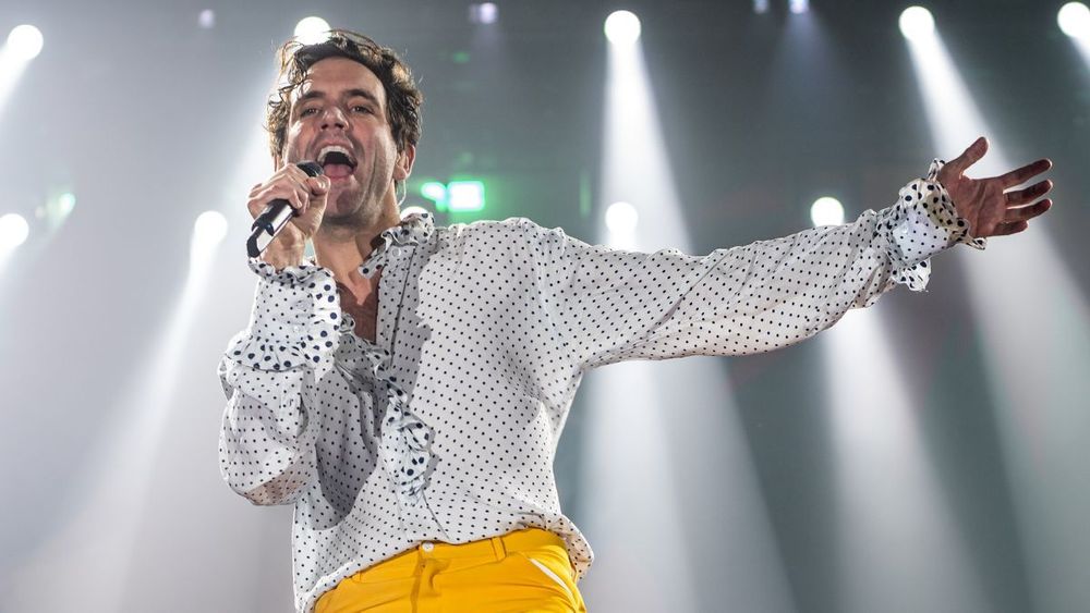 Mika choqué face à un jeune journaliste : "T'as 22 ans mais tu me poses la question…"
