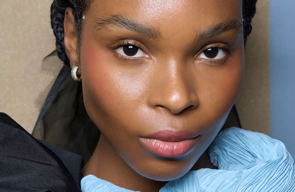 Contouring VS bronzing, une makeup artist nous aide à faire la différence