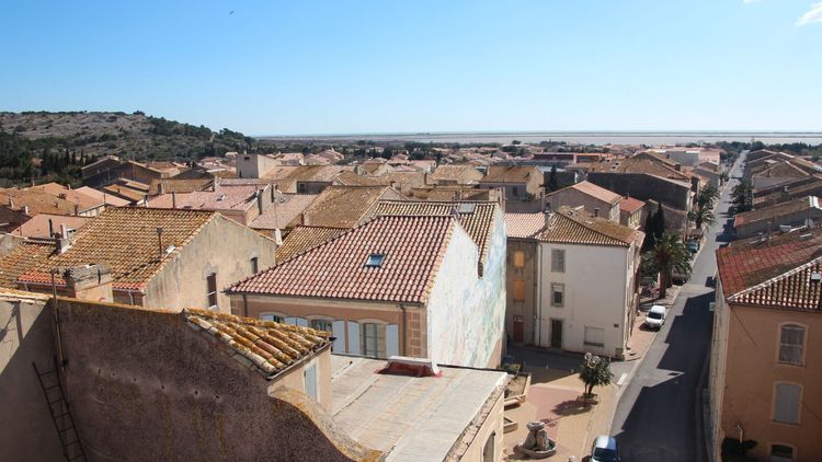 Drame familial à La Palme : un grand-père en garde à vue à Narbonne après la mort de sa petite fille de deux ans dans une voiture, tous les détails