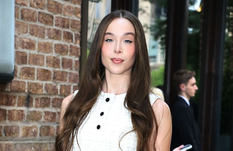 « Montres » : qui est la fille de Warren Beatty qui incarne Lizzie Borden dans la saison 4 ?