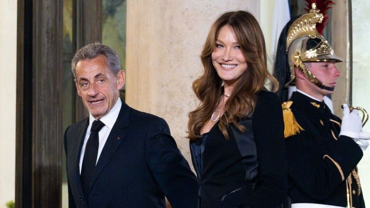 Carla Bruni lâche une confidence osée sur sa “vie sexuelle fantastique” avec Nicolas Sarkozy