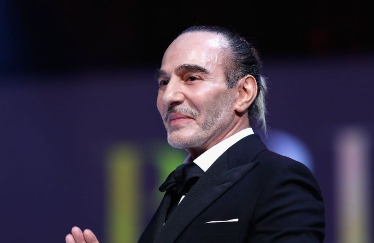"Mon âme sourit" : John Galliano annonce avec émotion son clap de fin chez Maison Margiela