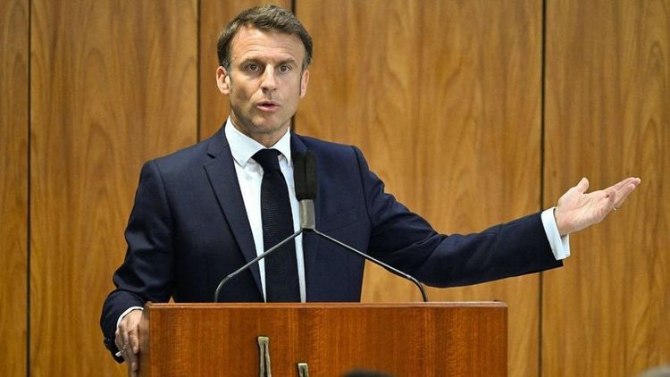 Cette superstar des "12 coups de midi" à laquelle Emmanuel Macron en personne vient de rendre hommage