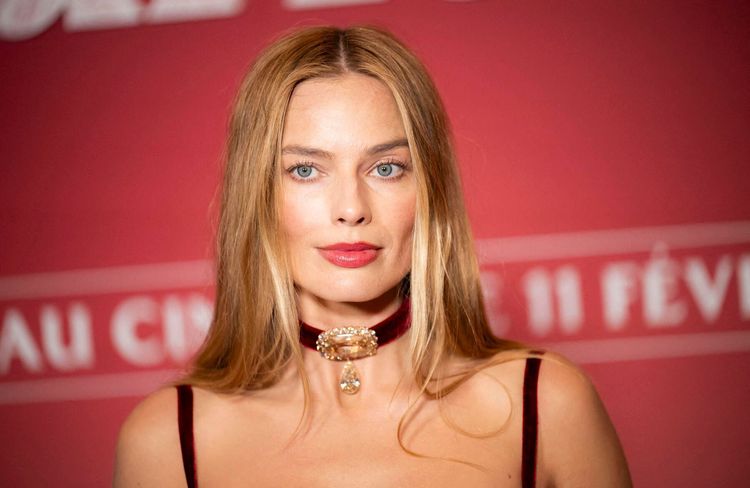 Qu’est ce que la tendance « airbrushed skin » qui réapparaît sur les tapis rouges ?