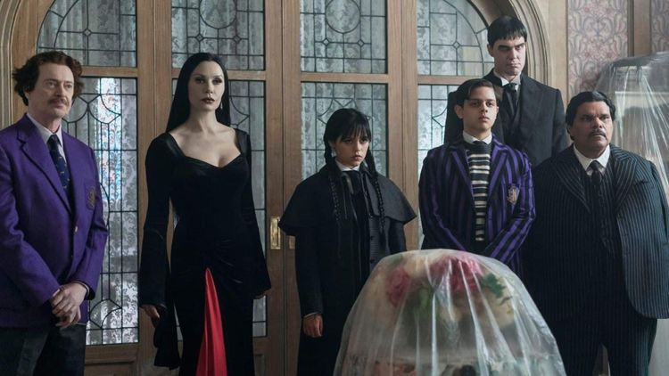 Mercredi : un spin-off centré sur un personnage de la famille Addams officiellement en développement, toutes les infos !
