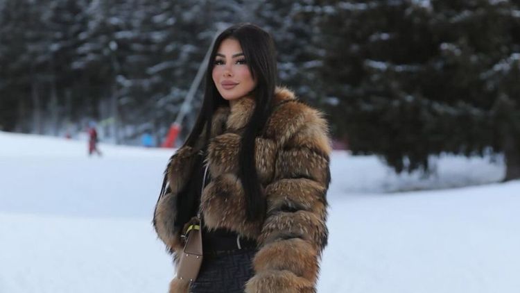 Maeva Ghennam : bannie de l'Algérie, Booba et les internautes la clashent violemment