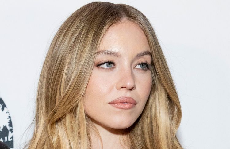 Sydney Sweeney prouve que cette manucure se porte aussi au printemps