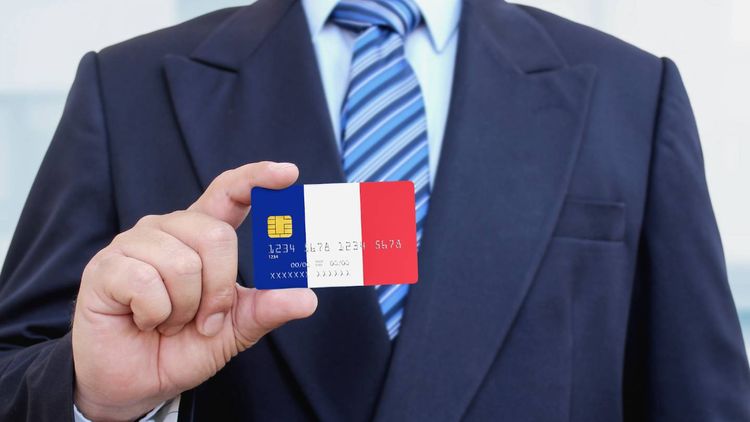 Carte bancaire : ça veut dire quoi, « payer français » ?