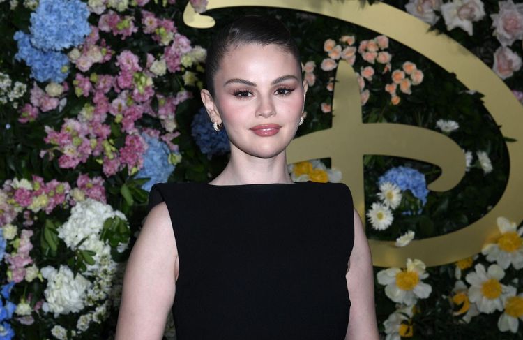 Qu’est-ce que le « Blephoraplasty bun », ce chignon adoré des célébrités qui lifte le visage ?