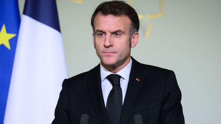 Emmanuel Macron aurait un plan secret pour revenir après les élections de 2027 : “Il a une base…”