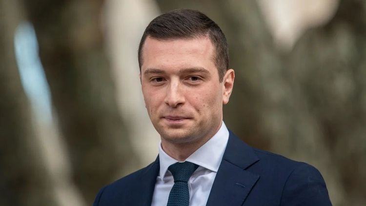 Sans détour, Jordan Bardella fait un aveu sur "toutes les femmes qui ont partagé ma vie"