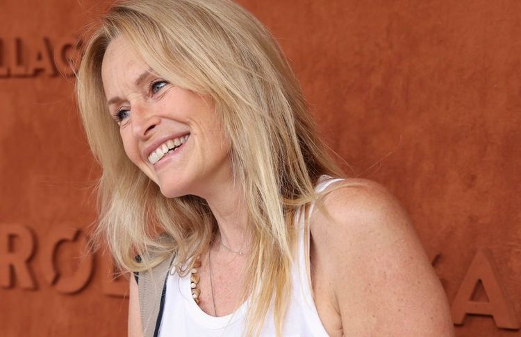 Estelle Lefébure revient sur son histoire d’amour avec David Hallyday : « Ça a vraiment été le coup de foudre »