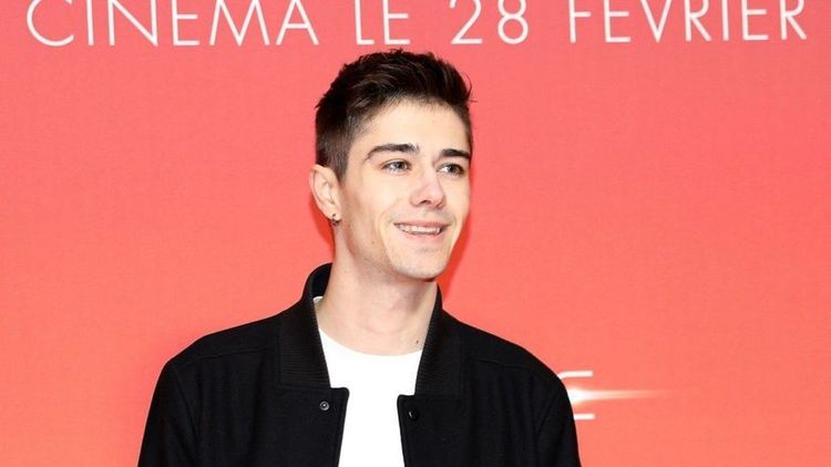 Tournée de la "Star Academy" : pour la première fois, les candidats dénoncent les dérapages de leurs communautés de fans