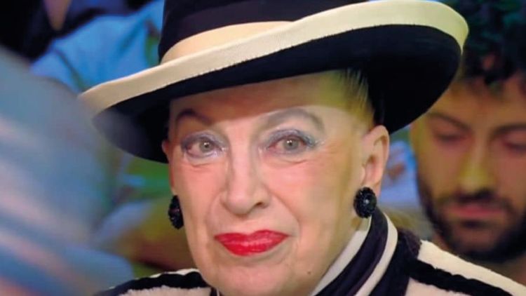 Geneviève de Fontenay : le SMS sans pitié envoyé à Sylvie Tellier avant sa mort, "Vous êtes une…