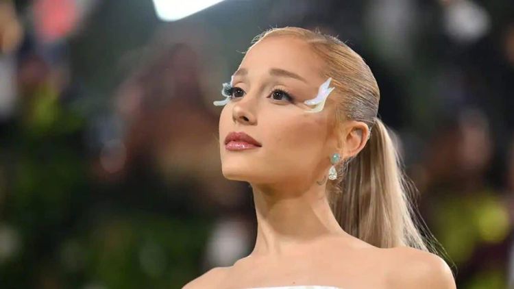 Ariana Grande va-t-elle arrêter les concerts ? Cette phrase qui inquiète ses fans