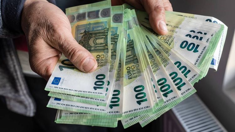 Budget 2025 : le nouvel impôt sur les très hauts revenus finalement prolongé ?