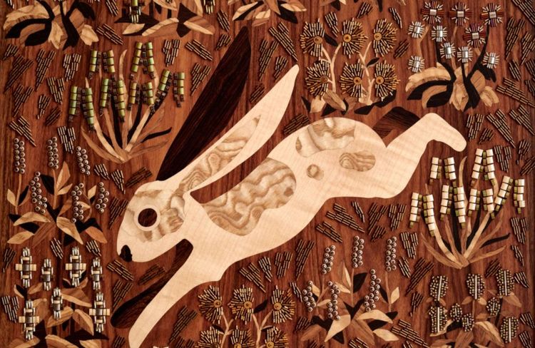 La broderie sur bois, cette nouvelle obsession déco qui fascine