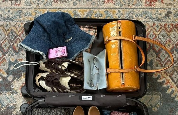 La méthode du Sudoku : l’astuce qui garantit des looks bien pensés sans surcharger sa valise