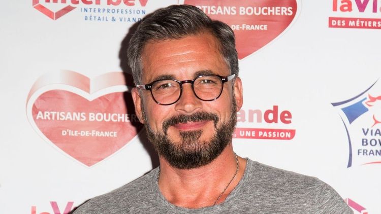 Olivier Minne : après 23 ans de présentation, il fait ses adieux émouvants à Fort Boyard