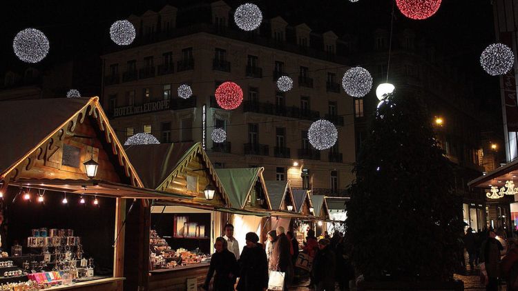 Marché de Noël 2025 : alerte arnaque surréaliste, des centaines de personnes sont tombées dans le panneau !
