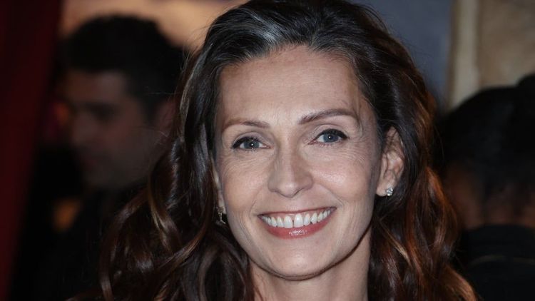 "Je me suis totalement cramé la tronche" Adeline Blondieau, 54 ans, victime d'un grave accident domestique