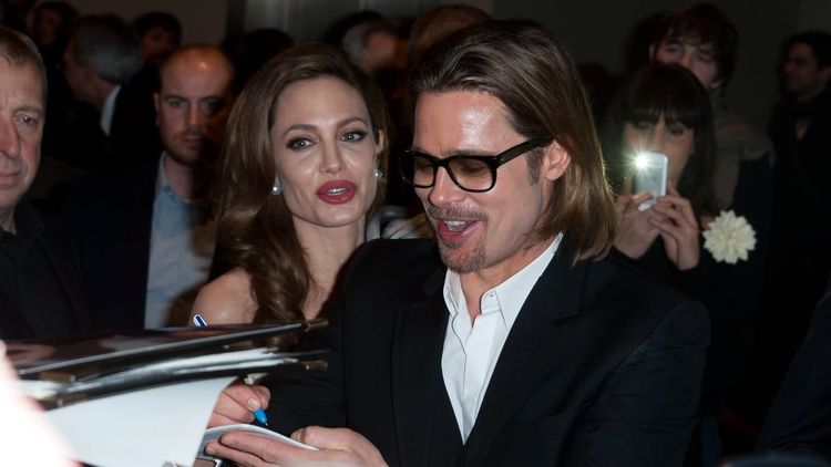"Réduite au silence sur son agression" : Brad Pitt vs Angelina Jolie, la guerre de Miraval reprend