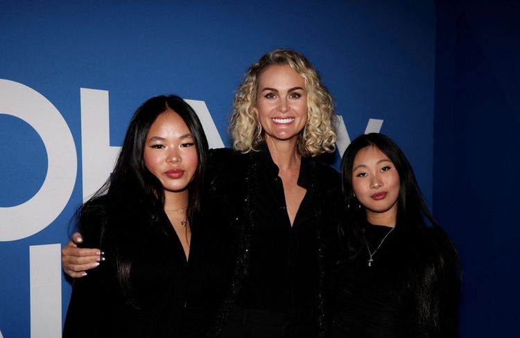 Laeticia Hallyday partage un tendre souvenir de Jade et Joy avant les incendies