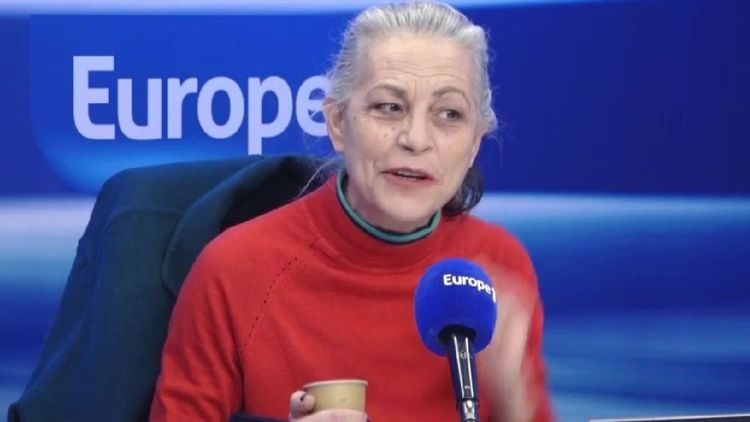 Lio violée par son beau-père lorsqu’elle était enfant, elle se confie