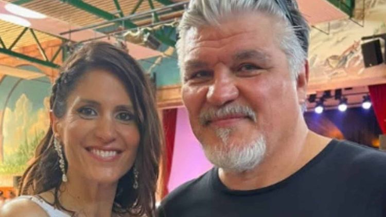 À 41 ans, Vanessa Douillet échoue dans l'aventure Miss France sous les yeux de son mari David : son discours a "fortement déplu"