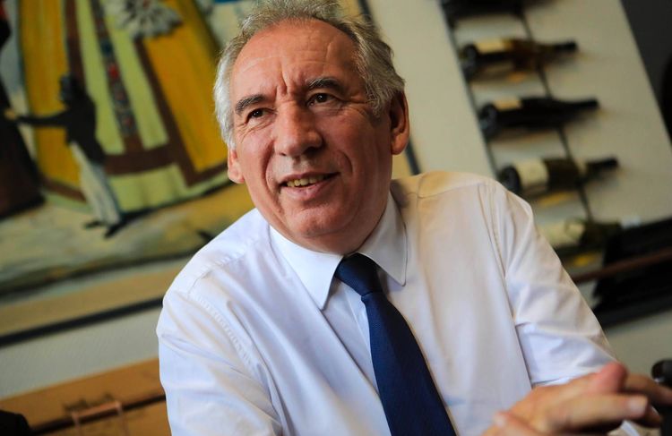 François Bayrou nommé Premier ministre par Emmanuel Macron