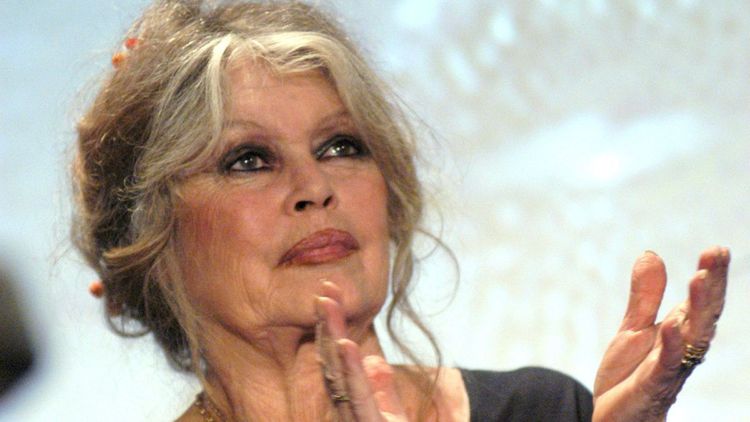 Brigitte Bardot : “Je m’en fiche”, la réaction très crue de Vanessa Paradis après une comparaison