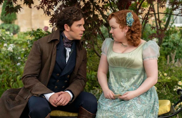 Bridgerton : comment Luke Newton (Colin) a vécu les scènes de sexe avec son amie Nicola Coughlan (Penelope)