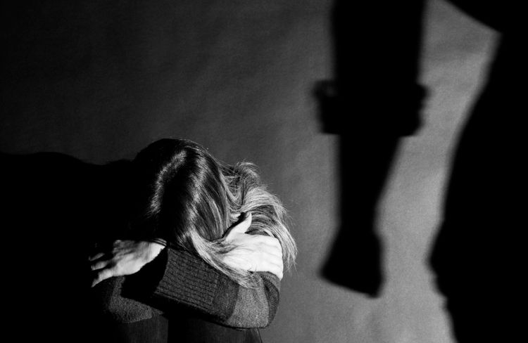 Comment reconnaître des violences conjugales ? Les réponses d'une avocate