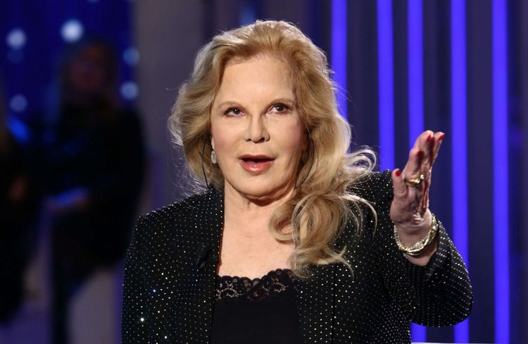 Sylvie Vartan partage des images de sa fête d'anniversaire avec son fils David Hallyday
