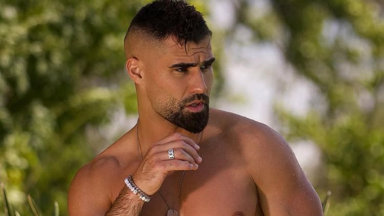 "C'est un moment difficile..." : Jonathan Matijas en deuil, il perd un être cher...