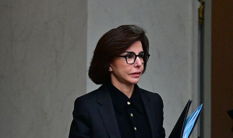 Rachida Dati en tournée avec les éboueurs de Paris : une mise en scène qui fait grincer la gauche