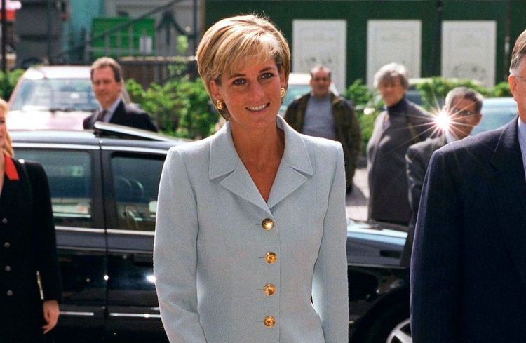 Cette règle vestimentaire royale que Lady Diana adorait enfreindre