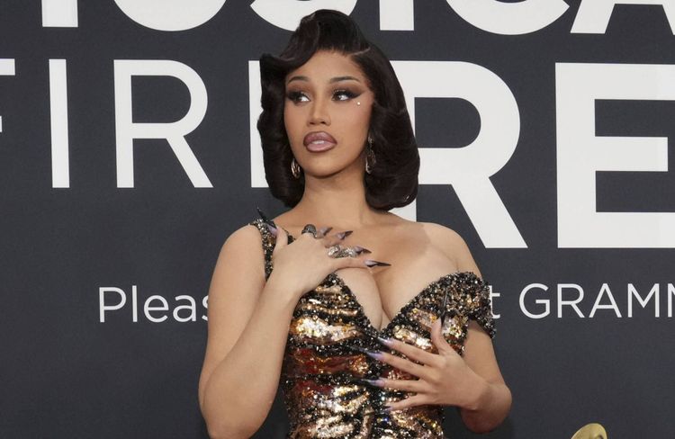 La rappeuse Cardi B acquittée à son procès pour agression sur une vigile